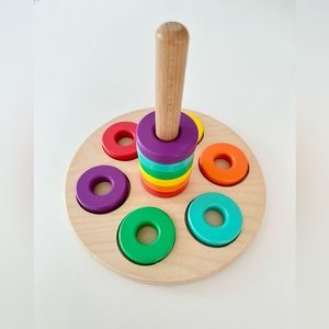 Lovevery: Flexible Wooden Stacker Toy
